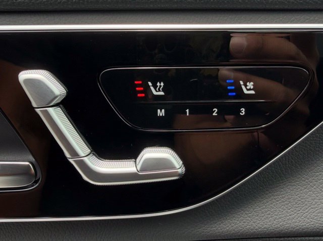 Used 2024 Mercedes-Benz GLC 300 4MATIC image 15