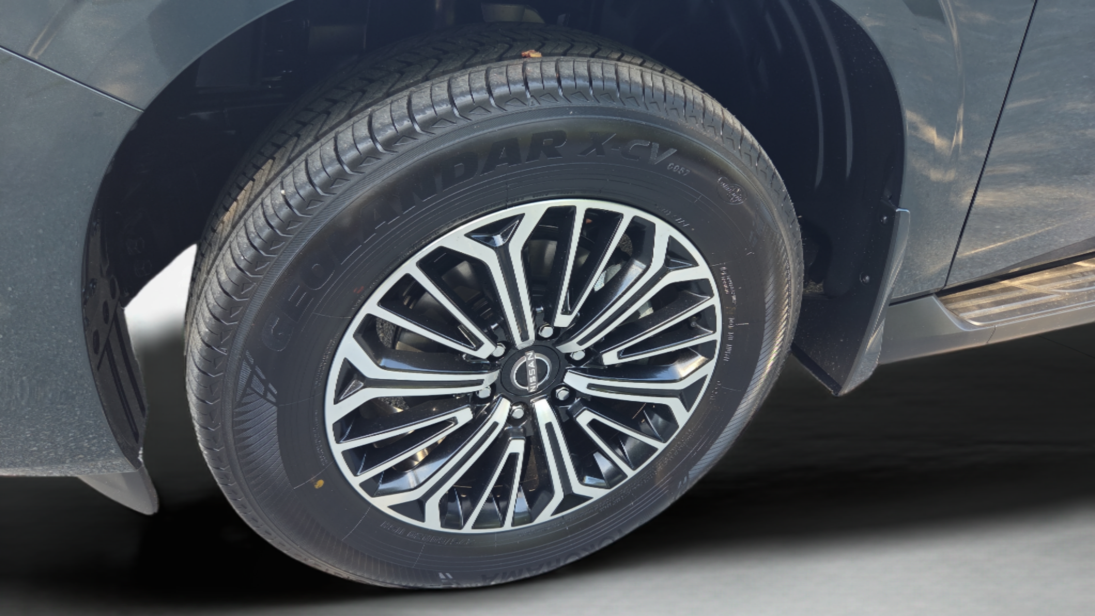 New 2026 Nissan Armada Platinum AWD/4WD image 9