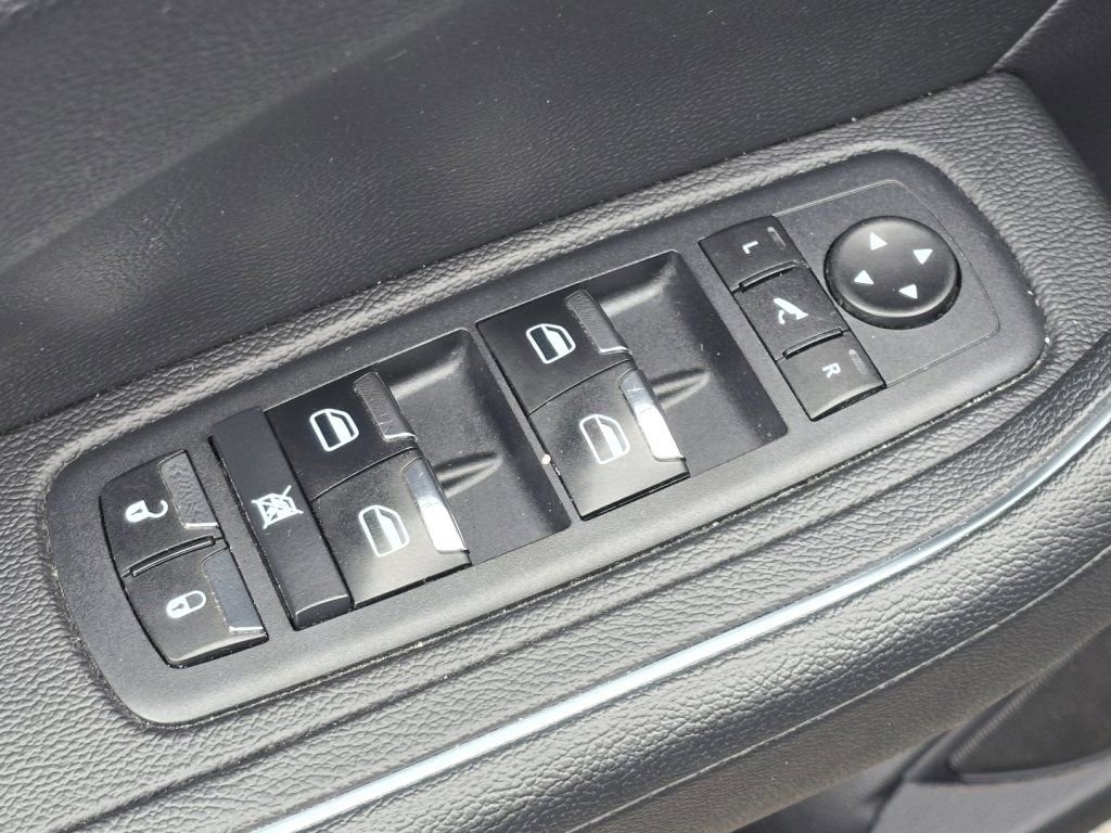 Used 2023 Maserati Levante Modena AWD/4WD image 22
