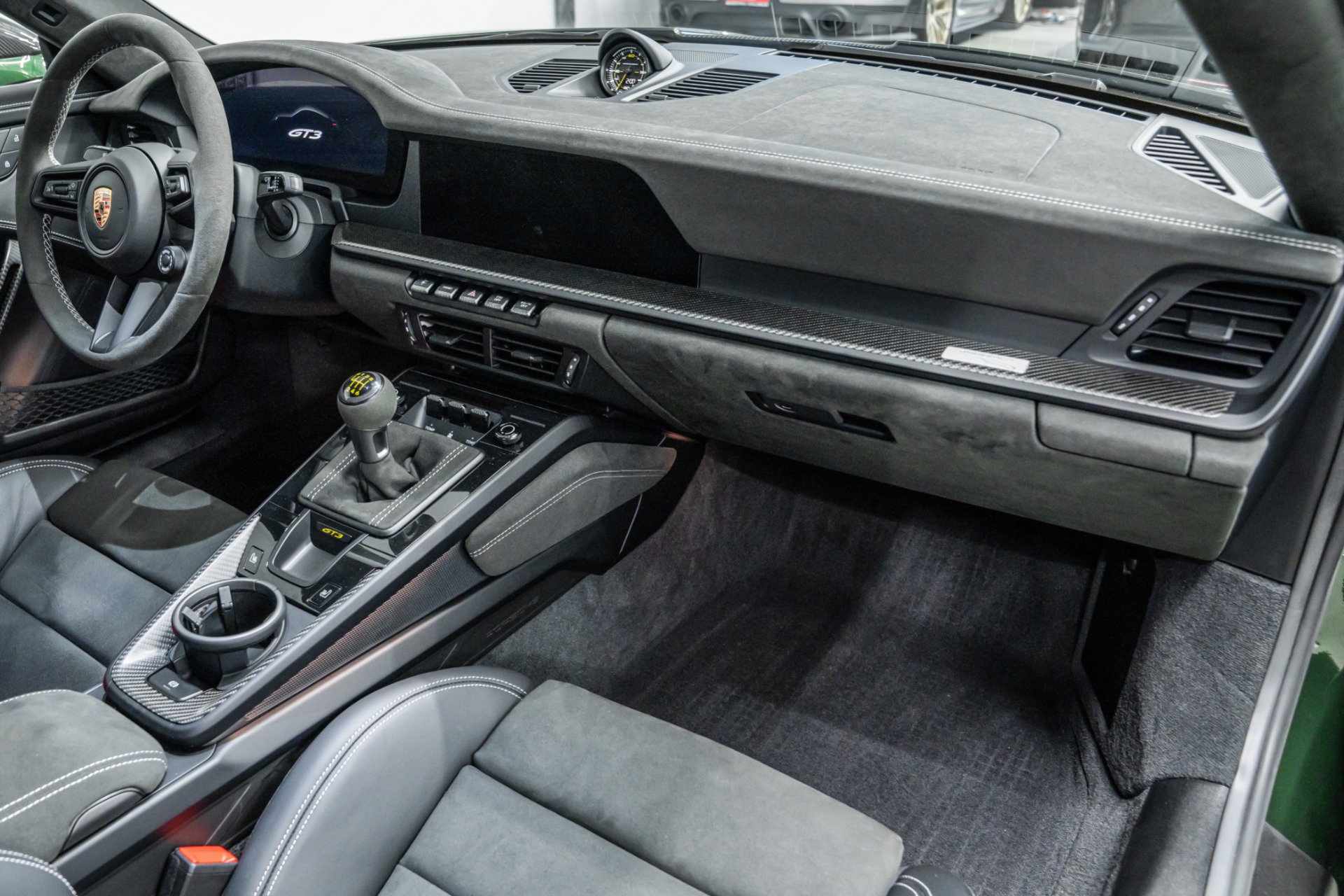 Used 2025 Porsche 911 GT3 RWD image 12