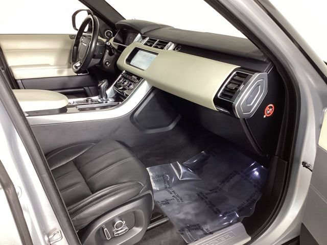 Used 2017 Land Rover Range Rover Sport HSE AWD/4WD image 40