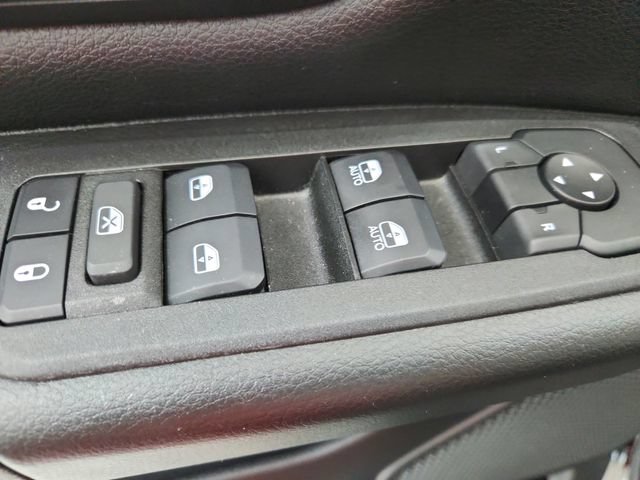 Used 2025 RAM 1500 Tradesman AWD/4WD image 32