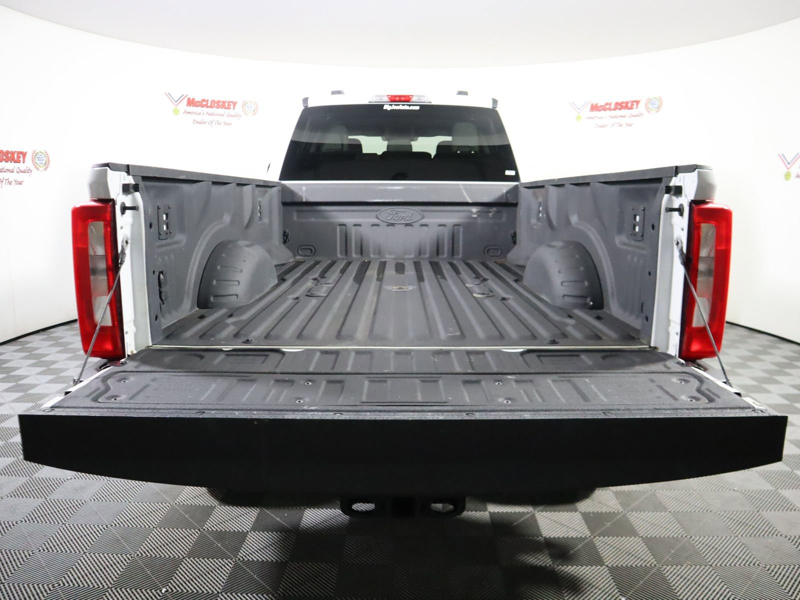 Used 2024 Ford F350 XLT image 10