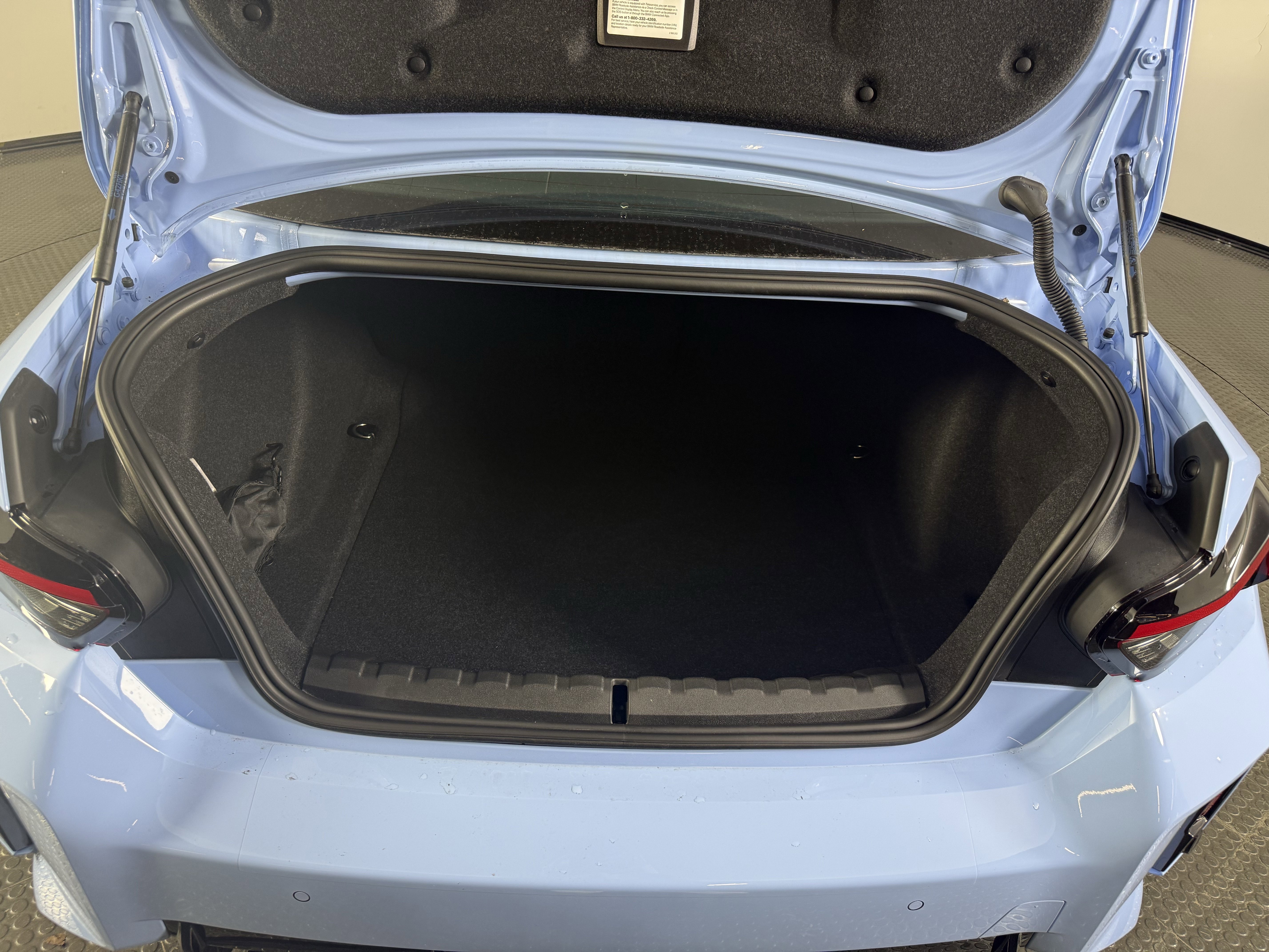 Used 2025 BMW M2 w/ Lighting Package image 29