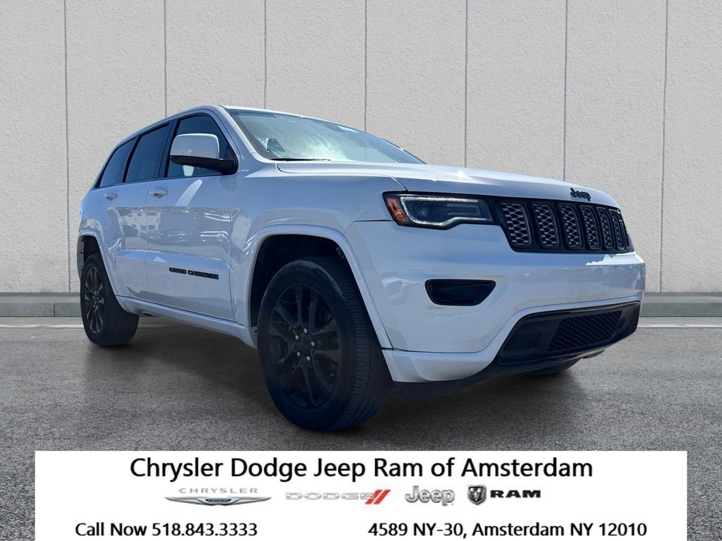 Used 2021 Jeep Grand Cherokee Laredo X AWD/4WD image 1