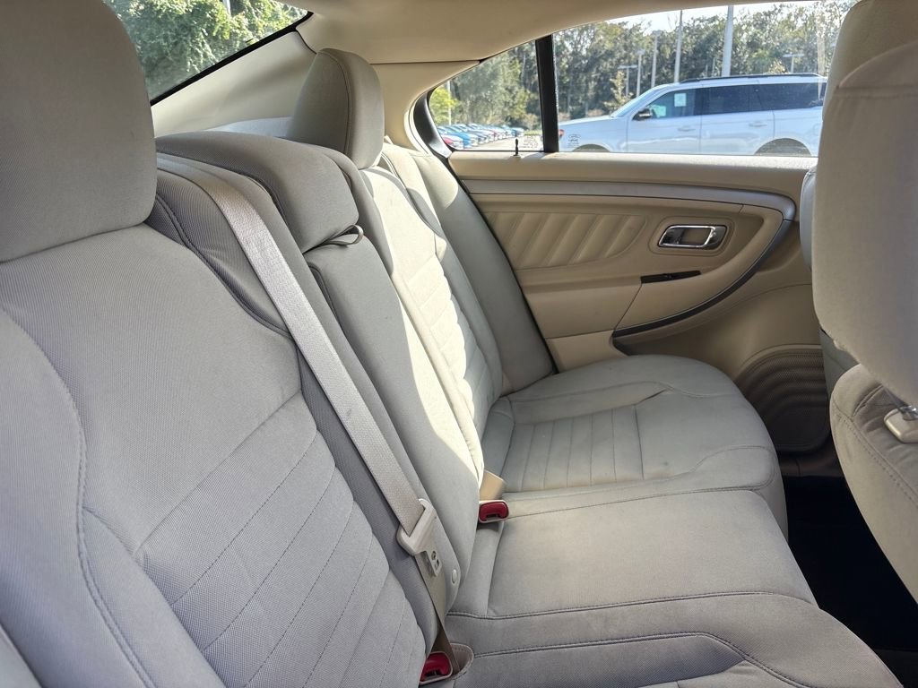 Certified 2017 Ford Taurus SE image 30