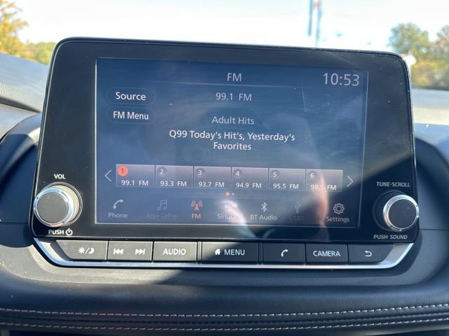 Used 2024 Nissan Rogue SV image 27