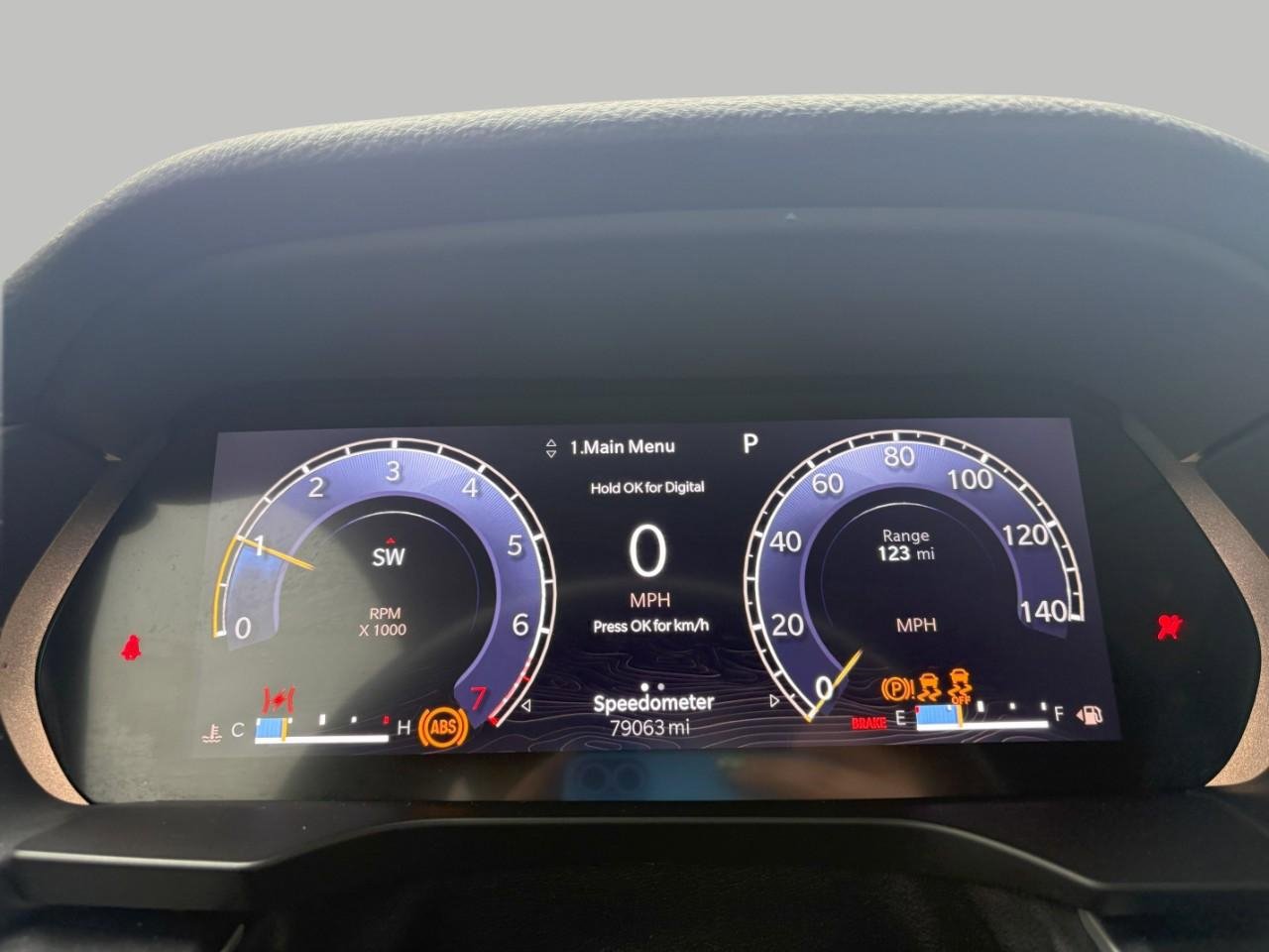 Used 2022 Jeep Grand Cherokee L Laredo image 16