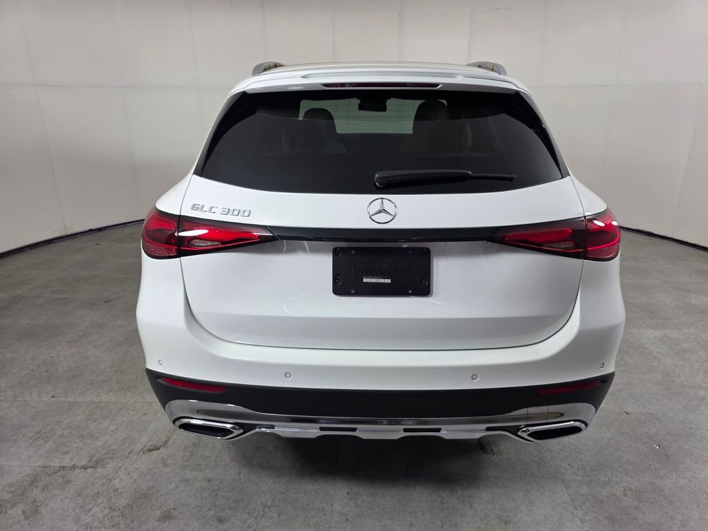 Certified 2025 Mercedes-Benz GLC 300 image 5