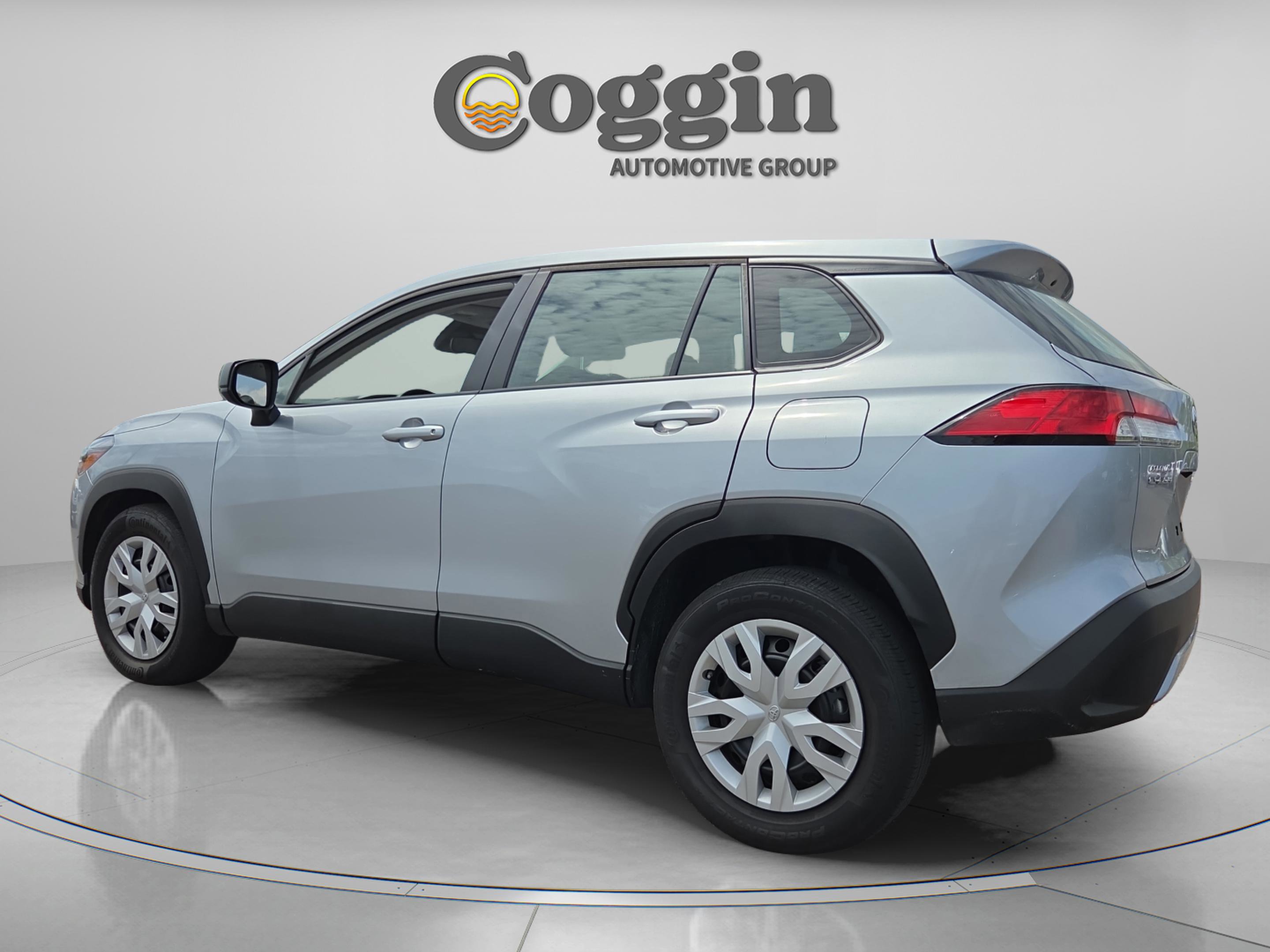 Certified 2024 Toyota Corolla Cross L FWD image 3