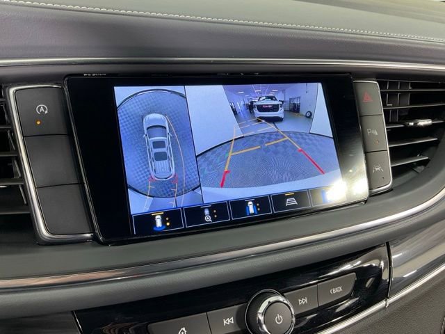 Used 2023 Buick Enclave Essence image 12