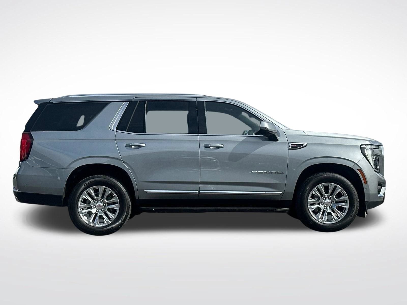 Used 2025 GMC Yukon Denali AWD/4WD image 2