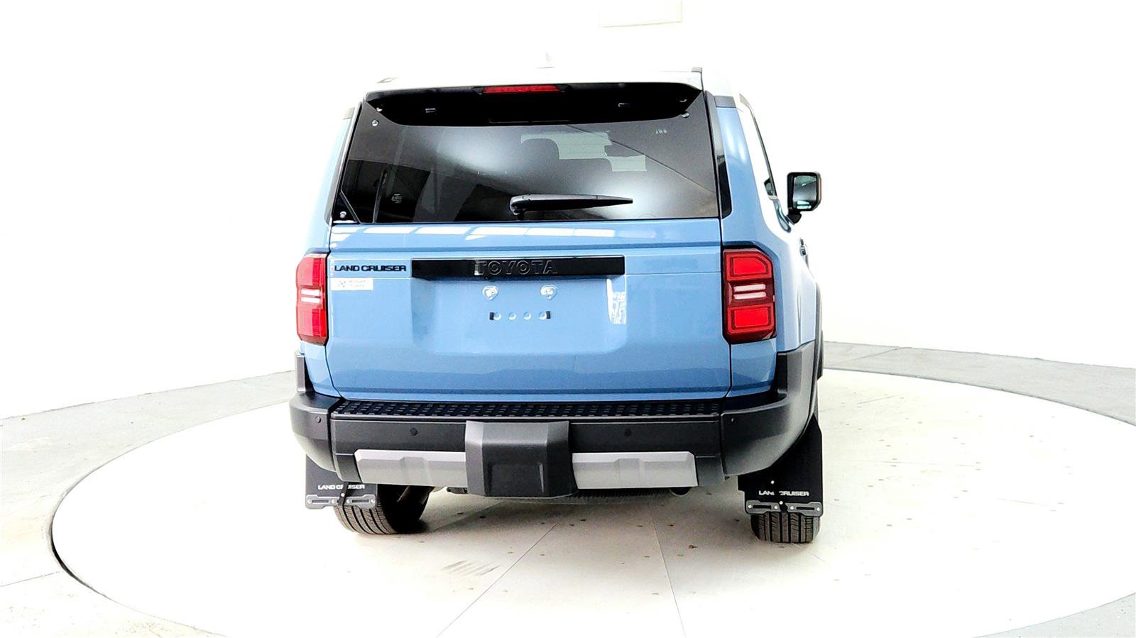 Used 2025 Toyota Land Cruiser w/ Premium Package AWD/4WD image 5