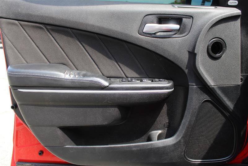 Used 2019 Dodge Charger R/T RWD image 10