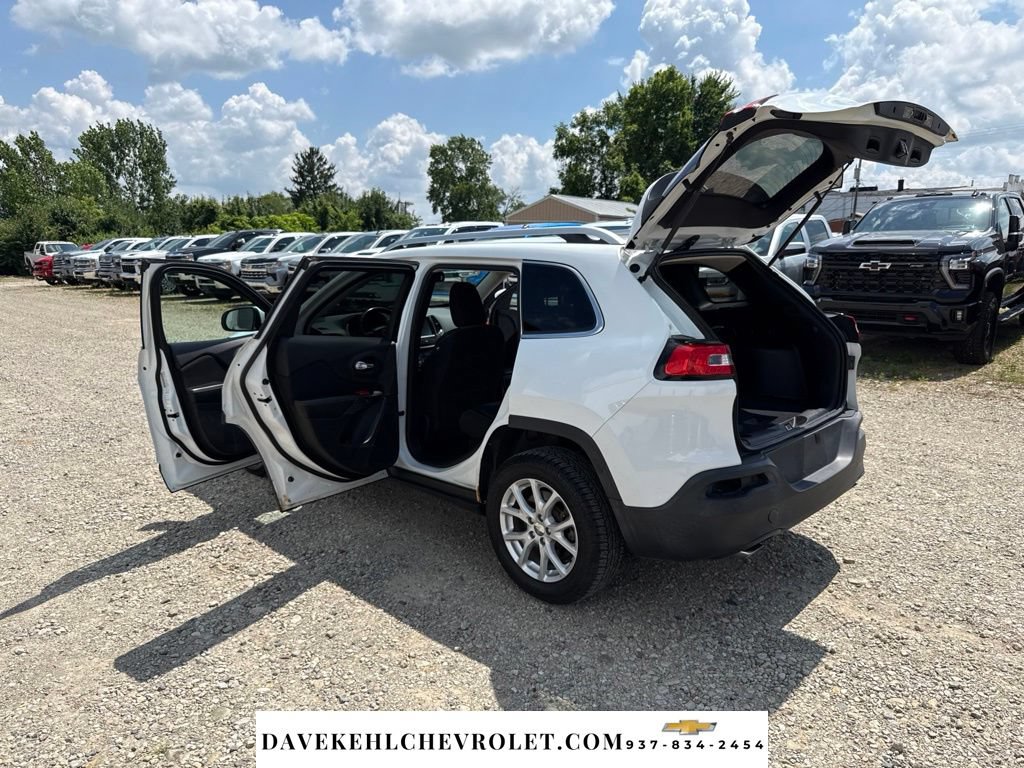 Used 2014 Jeep Cherokee Latitude FWD image 33