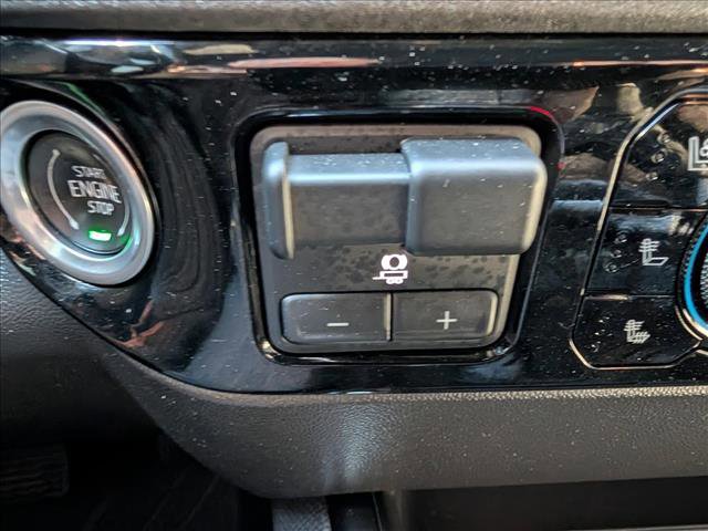 Used 2022 Chevrolet Silverado 1500 ZR2 w/ Technology Package image 38