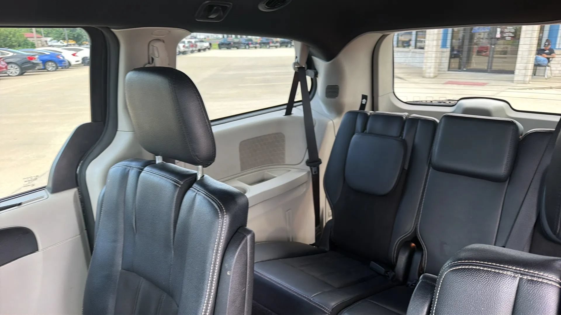 Used 2019 Dodge Grand Caravan SXT w/ Driver Convenience Group FWD image 45