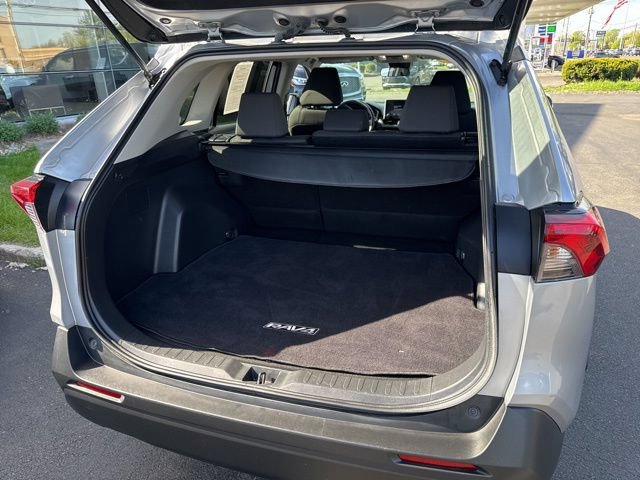 Used 2023 Toyota RAV4 XLE AWD/4WD image 19