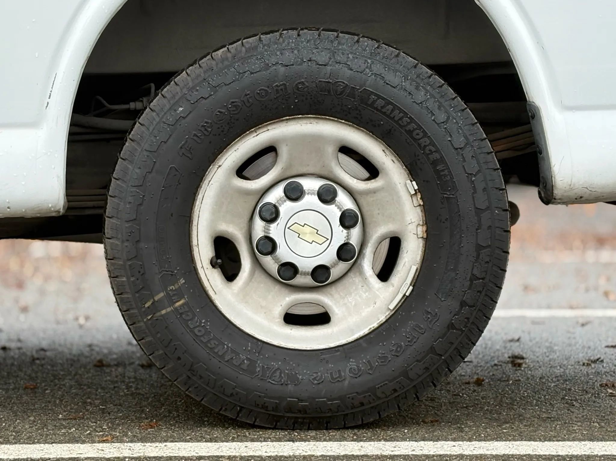 Used 2013 Chevrolet Express 2500 Van 3D image 23