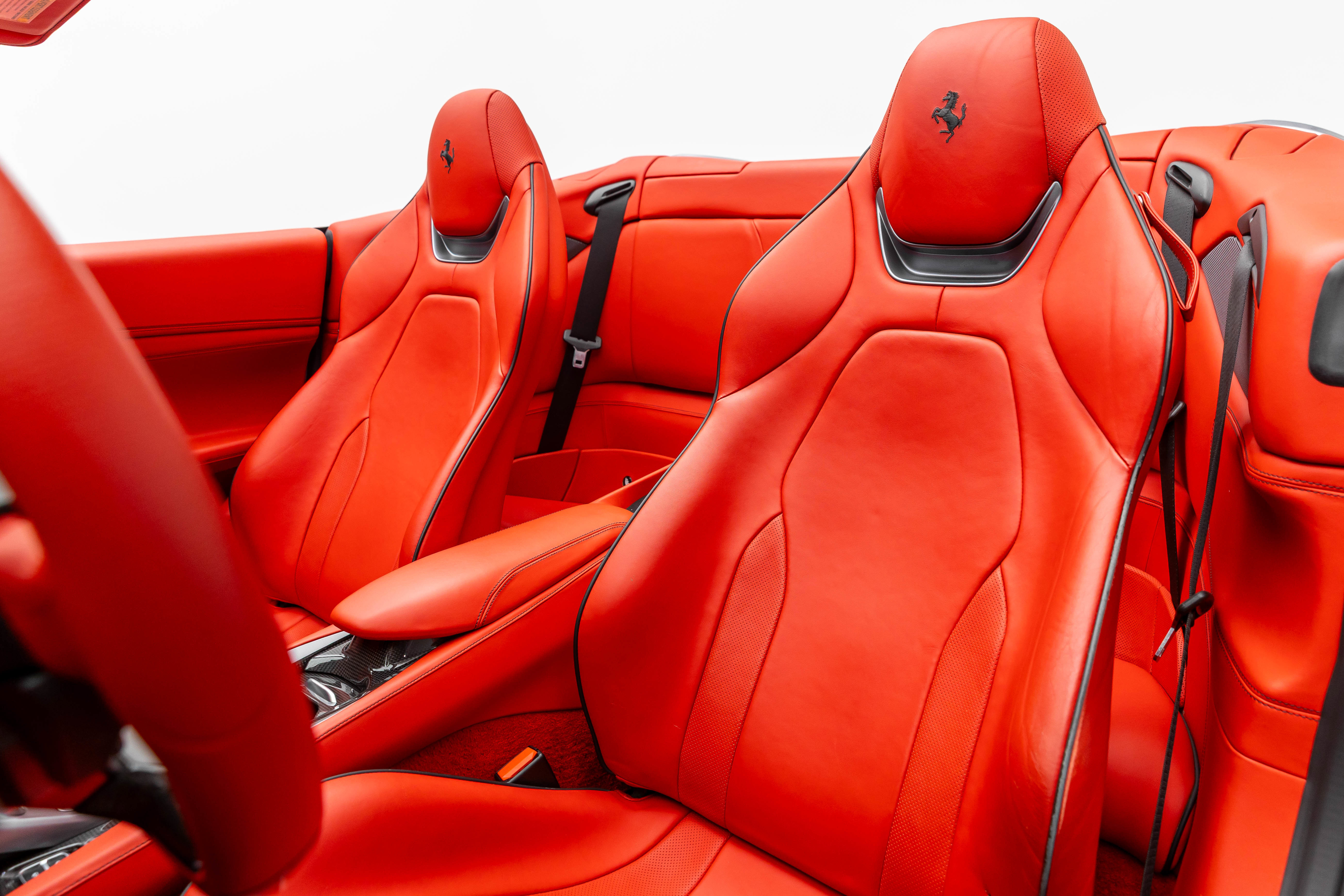 Certified 2019 Ferrari Portofino RWD image 64