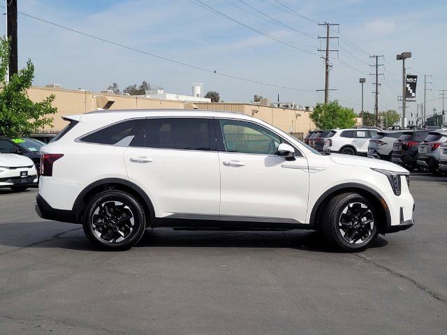 New 2026 Kia Sorento S w/ S Panoramic Sunroof Package FWD image 4