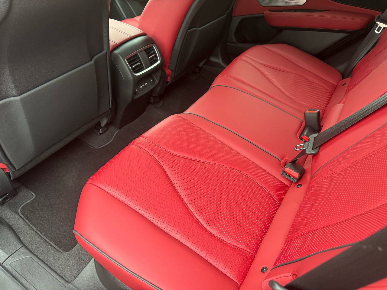 Used 2025 Acura RDX A-Spec image 17