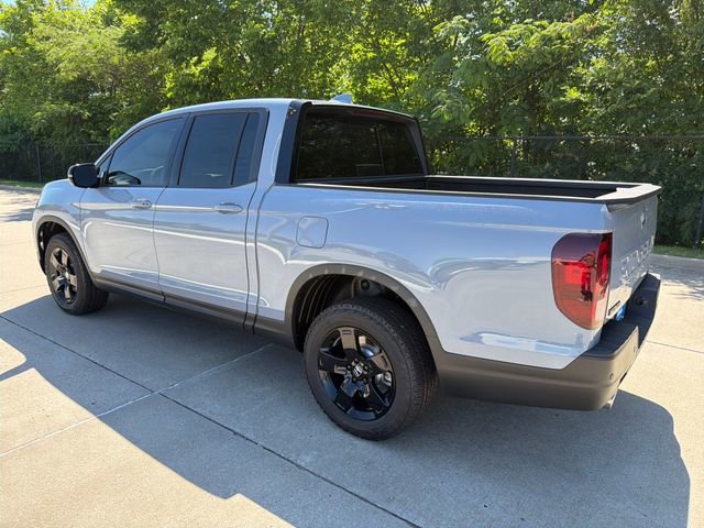 New 2026 Honda Ridgeline Black Edition image 3