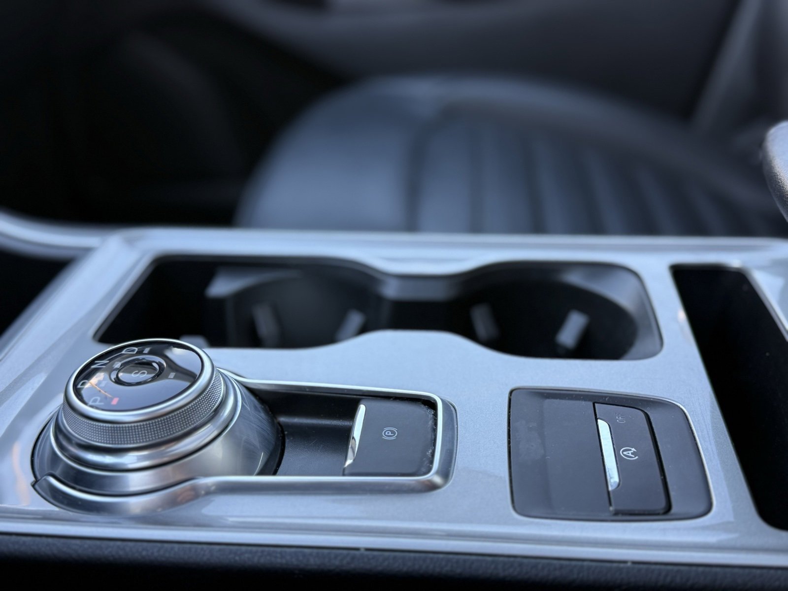 Used 2024 Ford Edge SEL w/ Convenience Package image 32