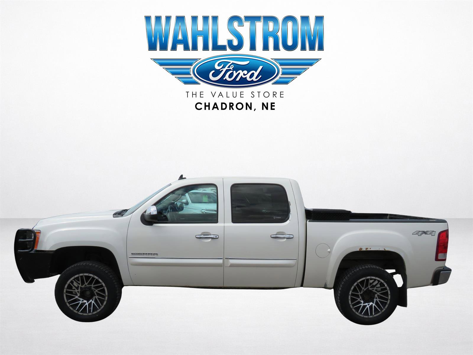 Used 2013 GMC Sierra 1500 SLT AWD/4WD image 2