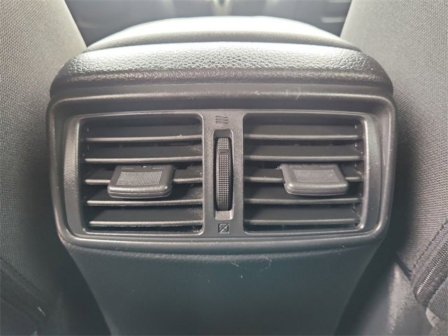 Used 2019 Nissan Rogue SV image 20