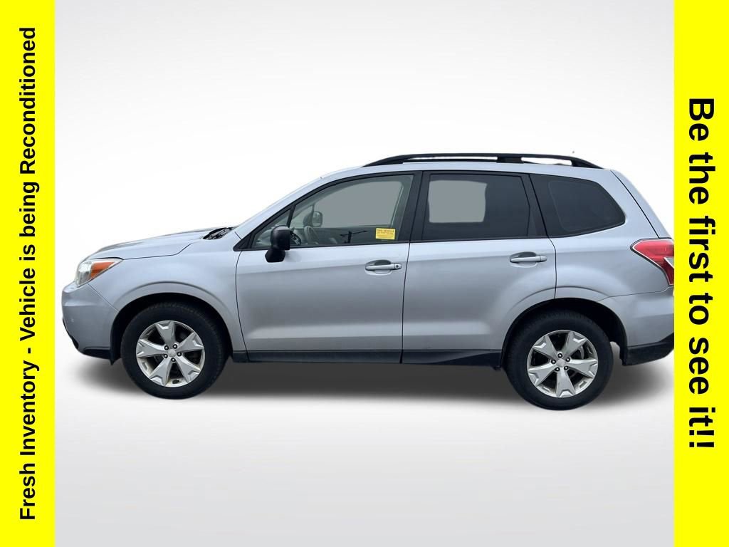 Used 2015 Subaru Forester 2.5i w/ Alloy Wheel Package AWD/4WD image 2