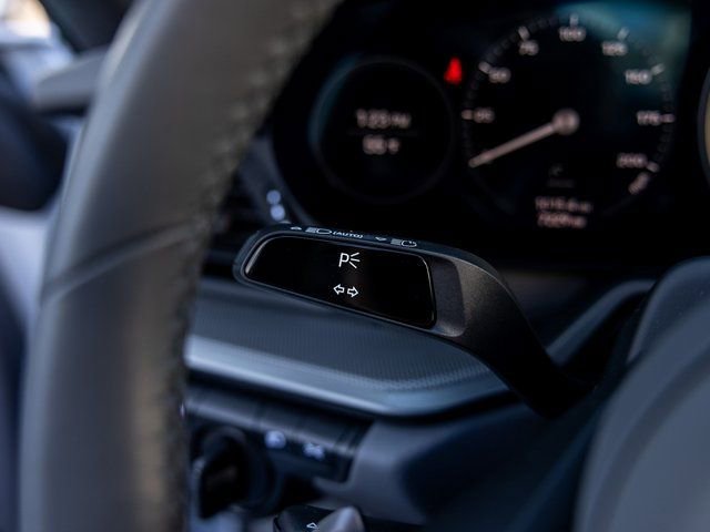 Certified 2024 Porsche 911 Targa 4 image 38