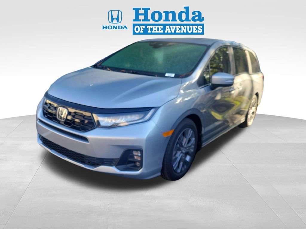 Used 2026 Honda Odyssey Touring image 3