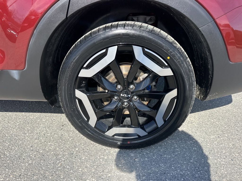 Used 2023 Kia Telluride S image 31