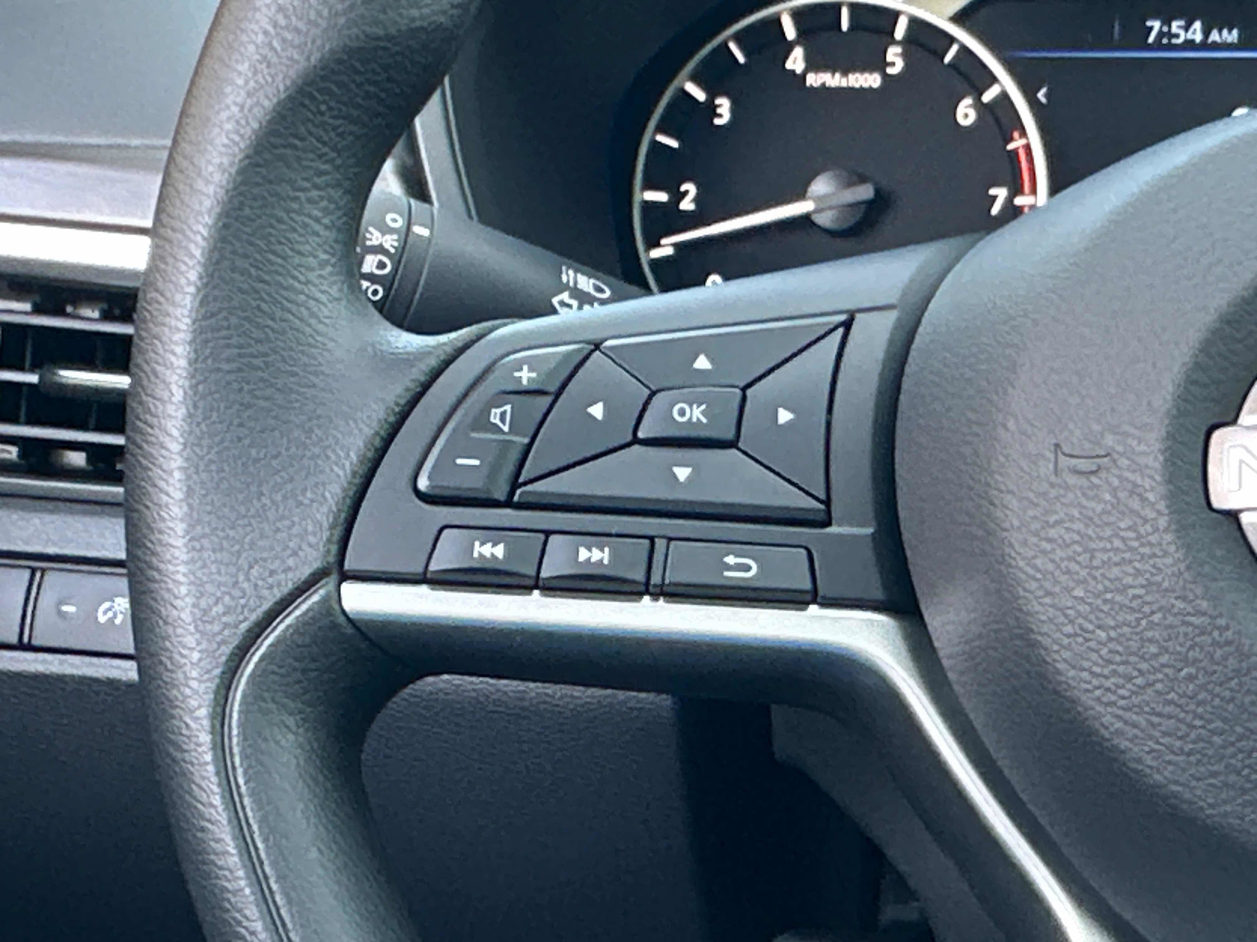 New 2026 Nissan Altima 2.5 SV w/ SV Special Edition Package FWD image 37