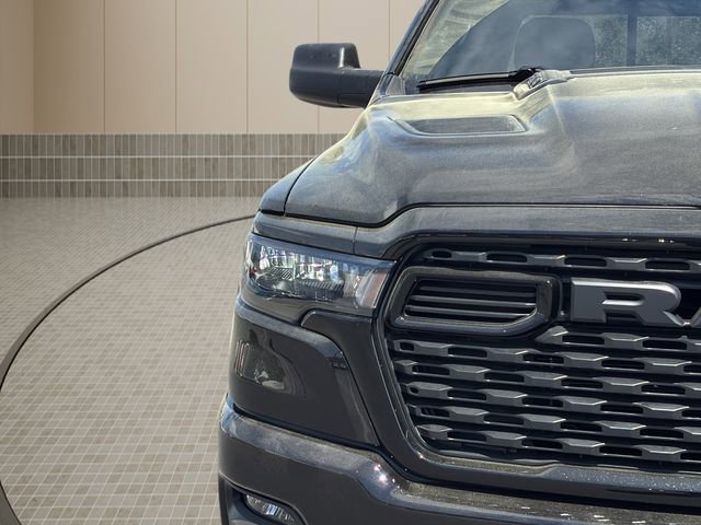 New 2026 RAM 1500 Express AWD/4WD image 10