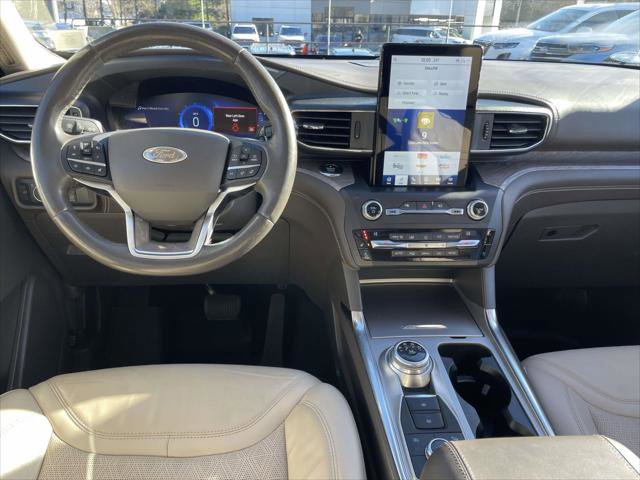 Used 2020 Ford Explorer Platinum w/ Premium Technology Package image 15