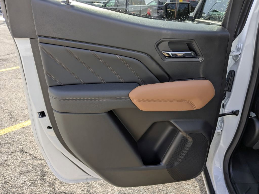 New 2025 GMC Canyon AT4 w/ Technology Plus Package AWD/4WD image 30