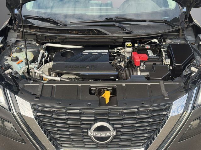 Used 2023 Nissan Rogue S image 27