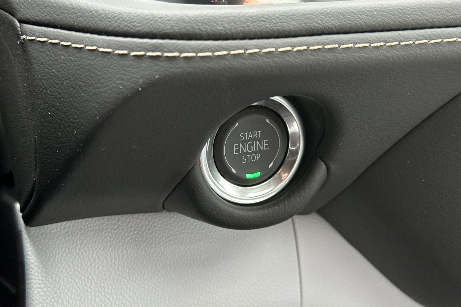 New 2026 Chevrolet Suburban Premier w/ Sun And Tow Package image 28