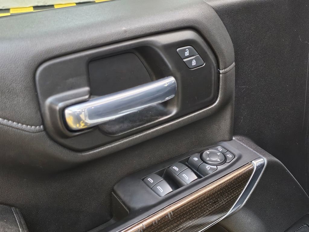 Used 2022 Chevrolet Silverado 2500 LT w/ Convenience Package image 23