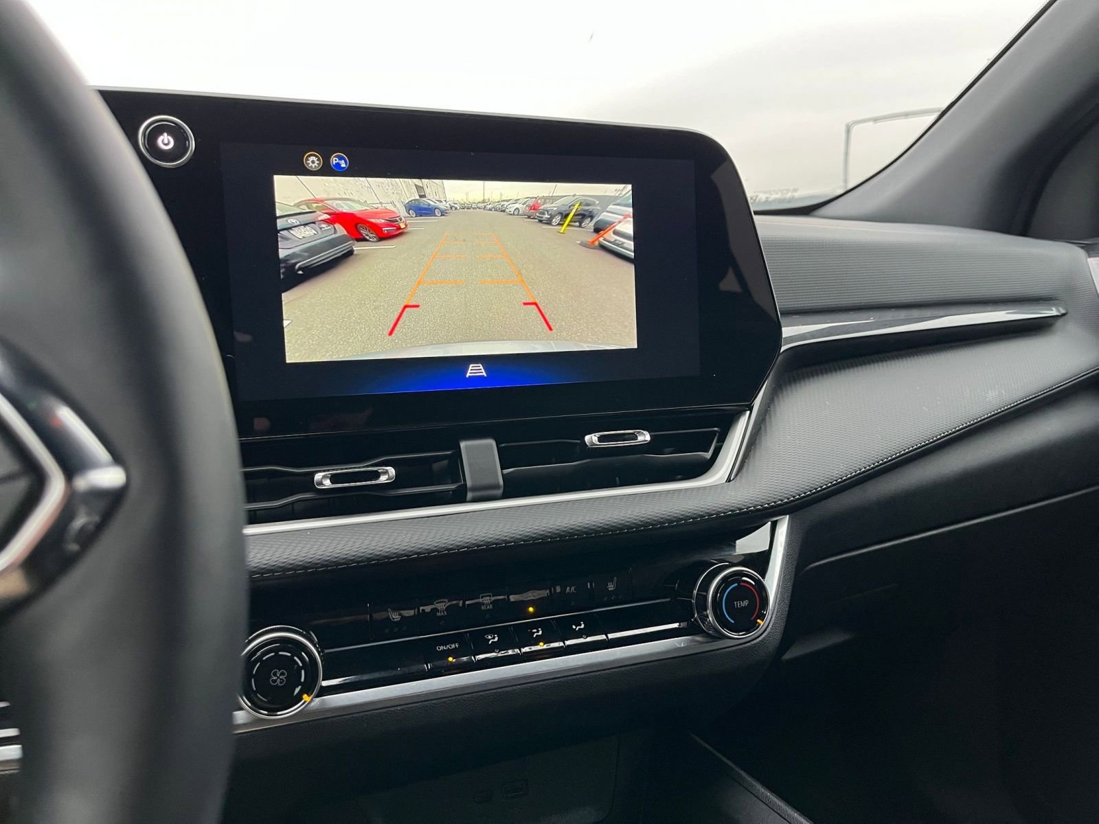 Used 2025 Chevrolet Equinox LT image 21