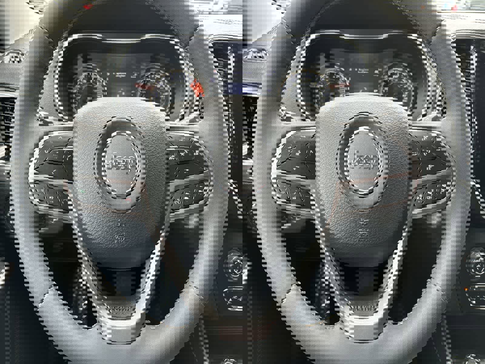 Certified 2022 Jeep Cherokee Limited AWD/4WD image 12