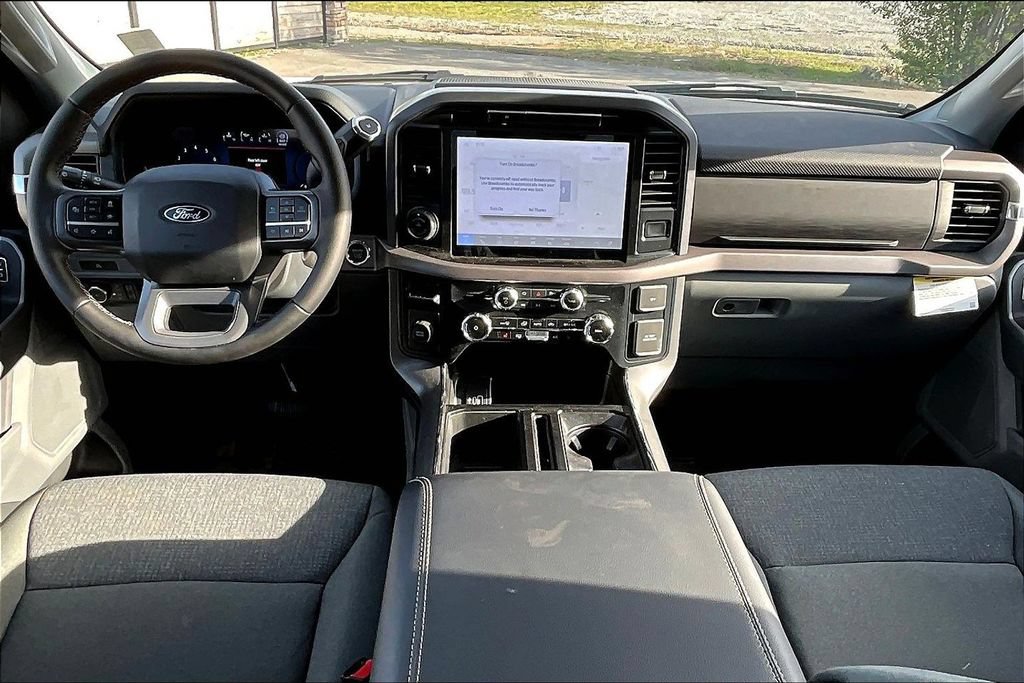 Used 2025 Ford F150 XLT w/ Equipment Group 302A MID RWD image 5