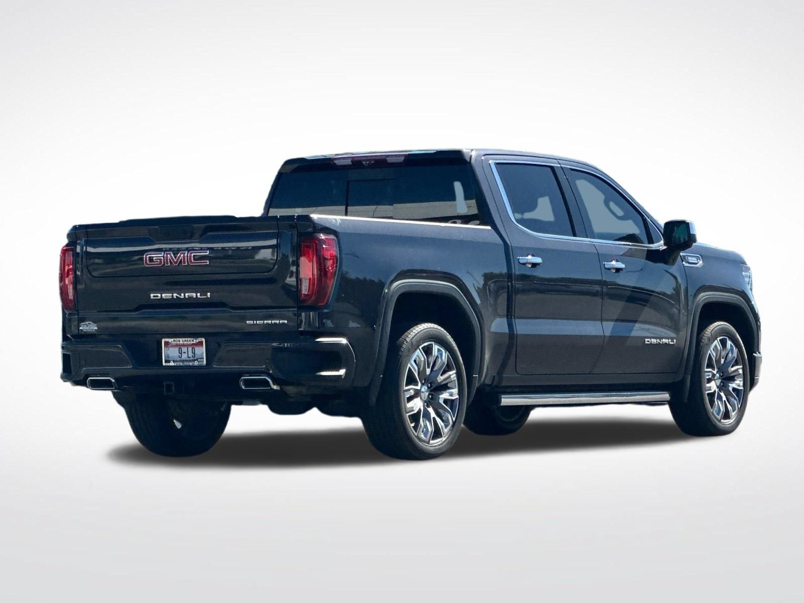 Used 2024 GMC Sierra 1500 Denali w/ Denali Reserve Package AWD/4WD image 3
