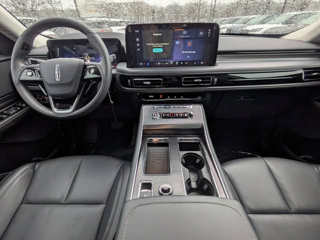 New 2025 Lincoln Aviator 2WD w/ Jet Appearance Package image 13