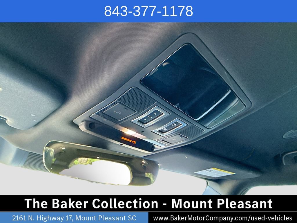 Used 2024 Land Rover Defender 130 X-Dynamic SE AWD/4WD image 23