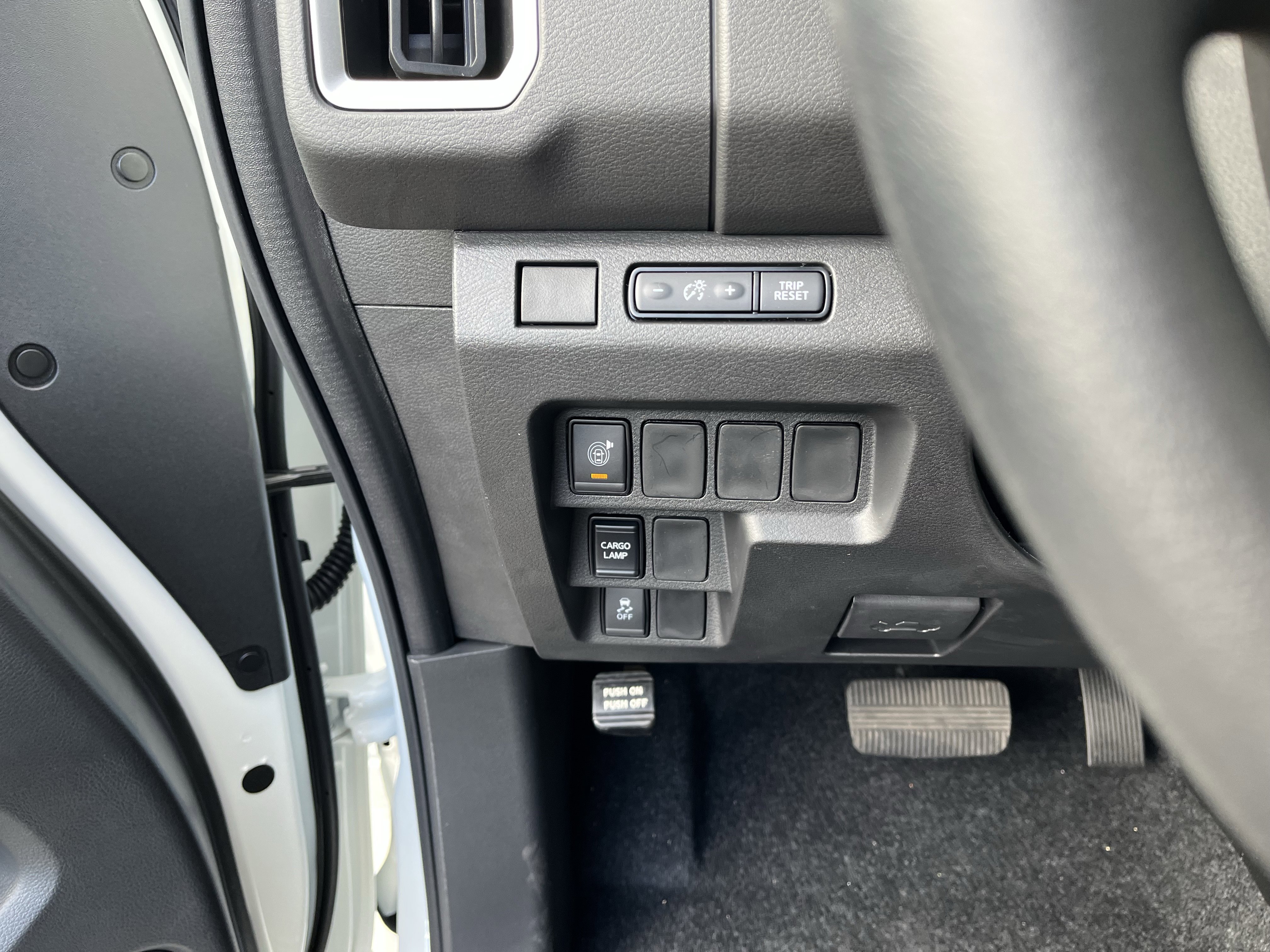 New 2026 Nissan Frontier SV image 14