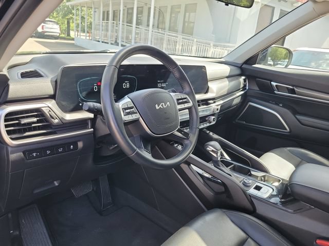 Used 2025 Kia Telluride S FWD image 19
