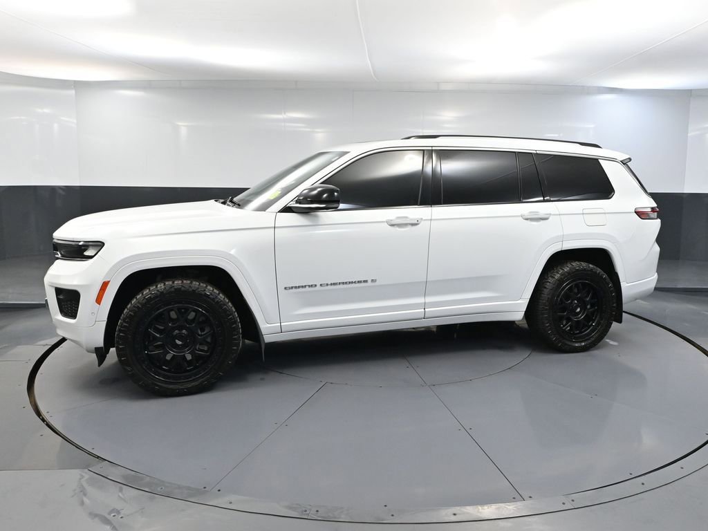 Used 2021 Jeep Grand Cherokee L Overland w/ Advanced Protech Group III image 12